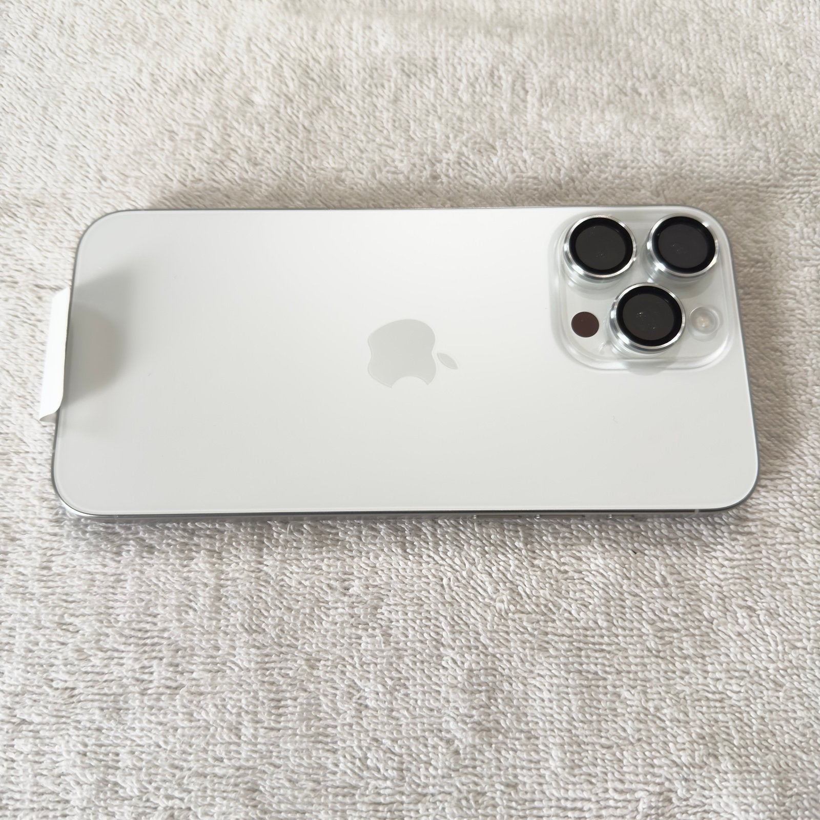 Apple iPhone 15 Pro Max - 256GB - Titanium White (Factory Unlocked) NEW! 6K86