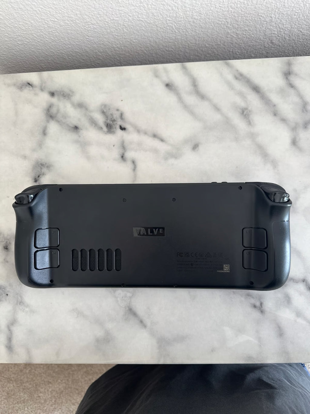 Steam Deck OLED 512gb with extra dock 1F32