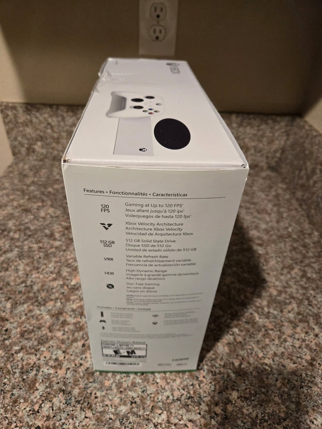 New Xbox Series- -S -512GB SSD white Console -Bundle with 3 Months Game Pass 7X21