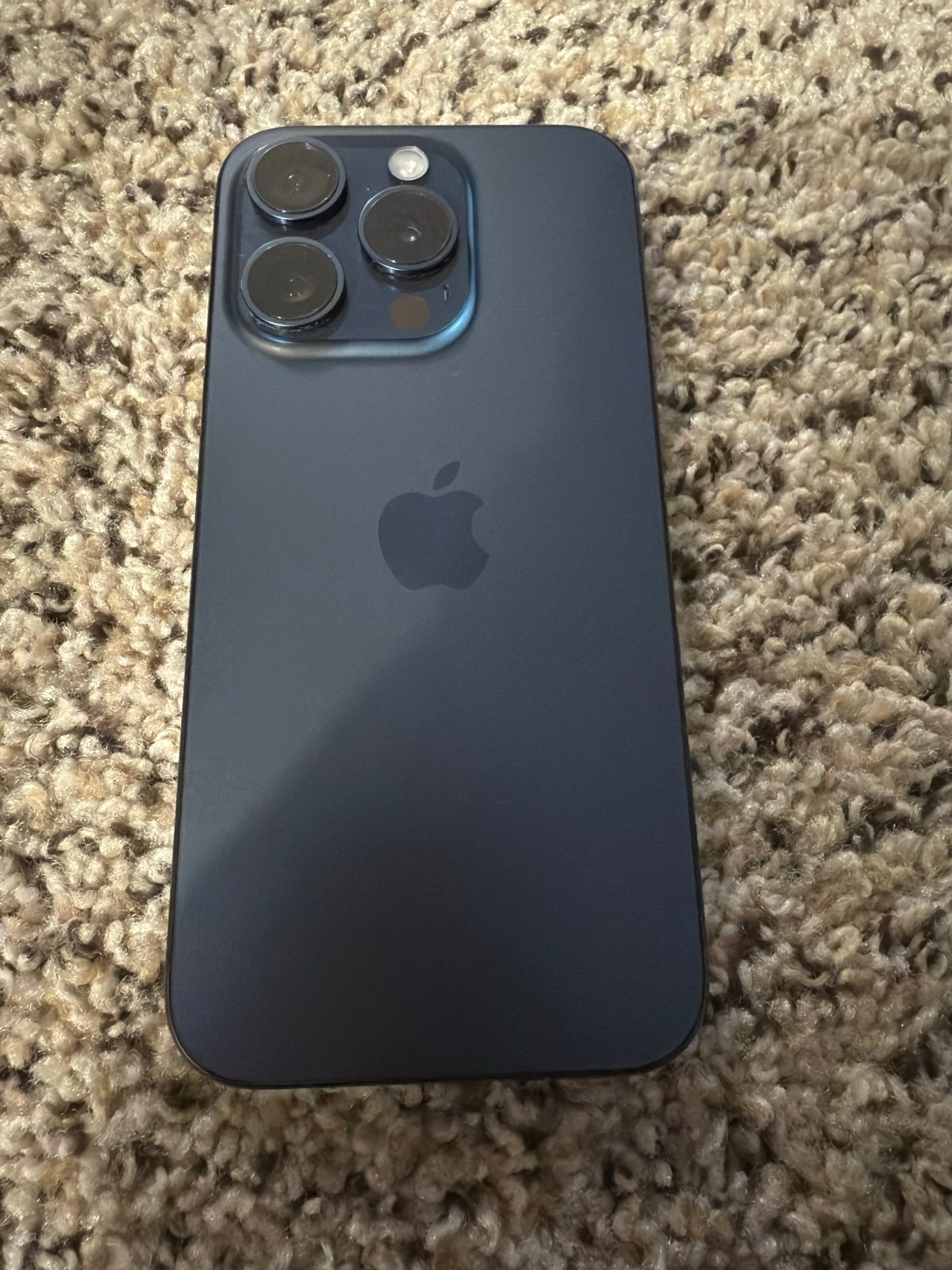 iPhone 15 Pro 128GB Unlocked 7P32