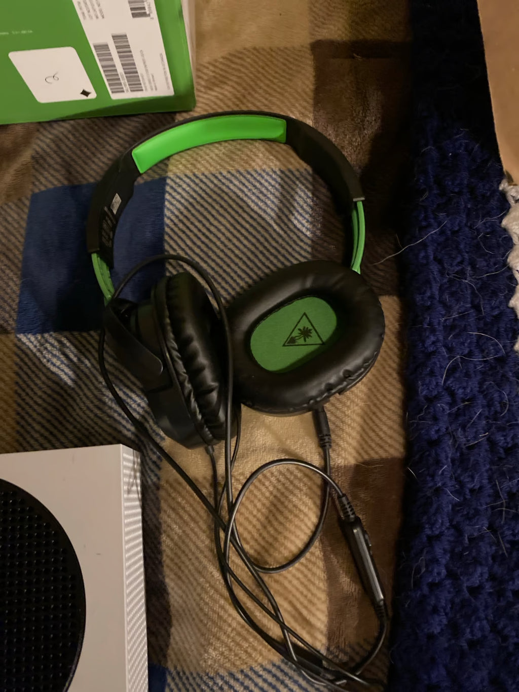 Microsoft Xbox Series S Digital Edition White 500 GB Console 7J37