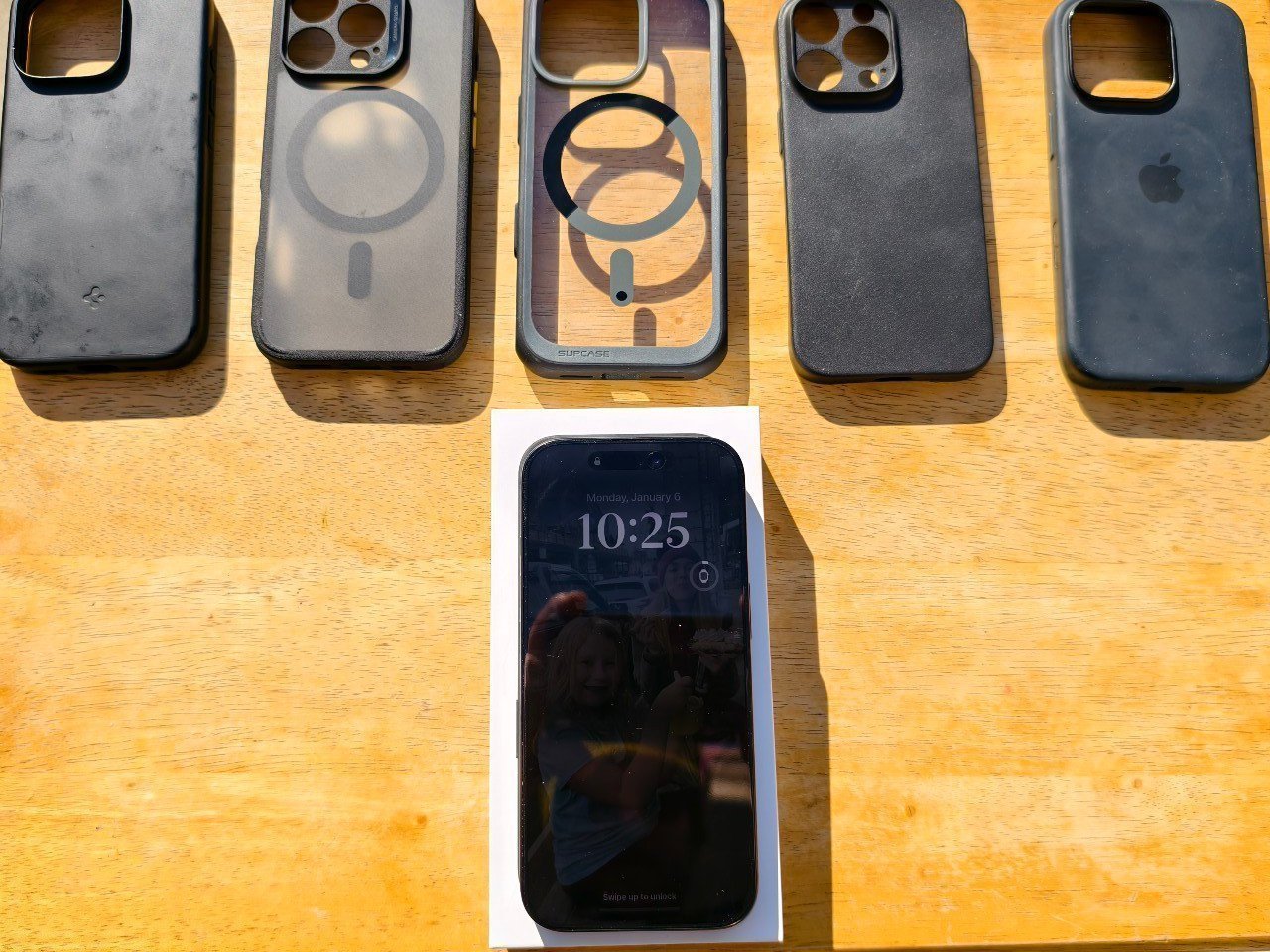 iPhone 16 pro 6.3 "" (unlocked) 7V92