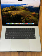 Apple Macbook Pro A2485 16in.  M1 Max 3.2 GHz  1TB SSD 2J95