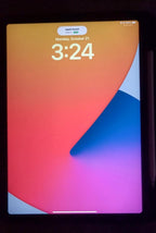 Apple iPad Pro 11 inch 3rd Gen M1  128GB Wi-Fi only  mint 9E57