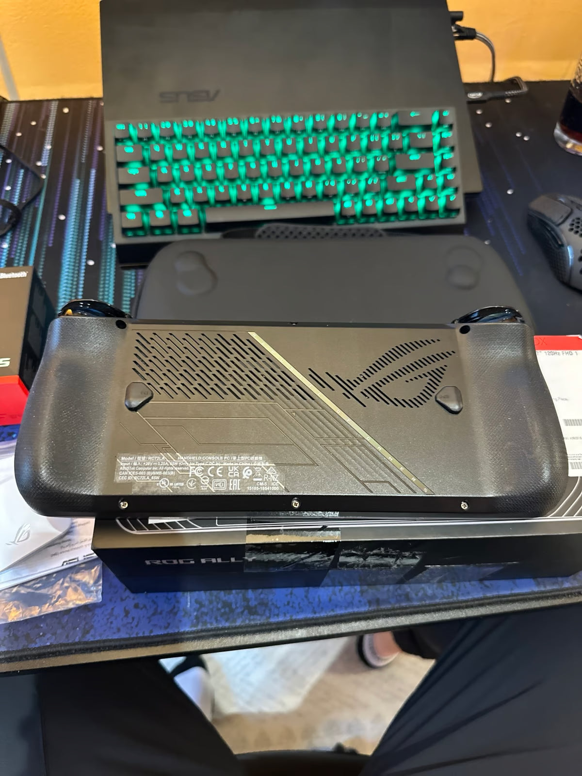 ASUS ROG Ally X with ROG Cetra Wireless Headphones 3R87