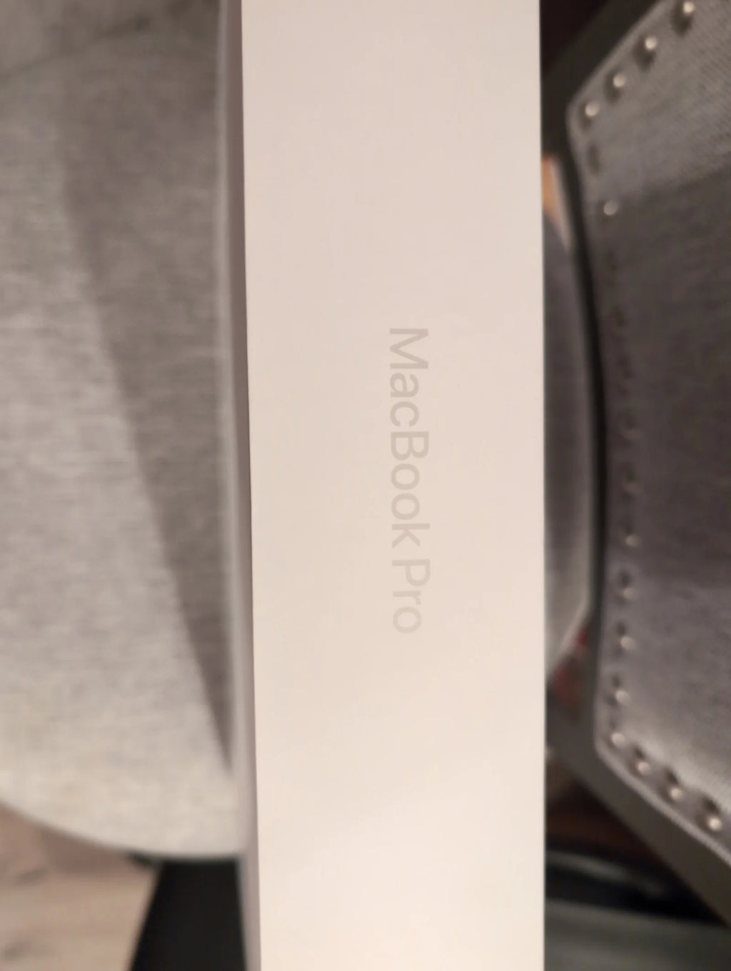 macbook pro 14 inch 2O39