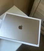 MacBook Air 15 inch with M2 chip 7U55