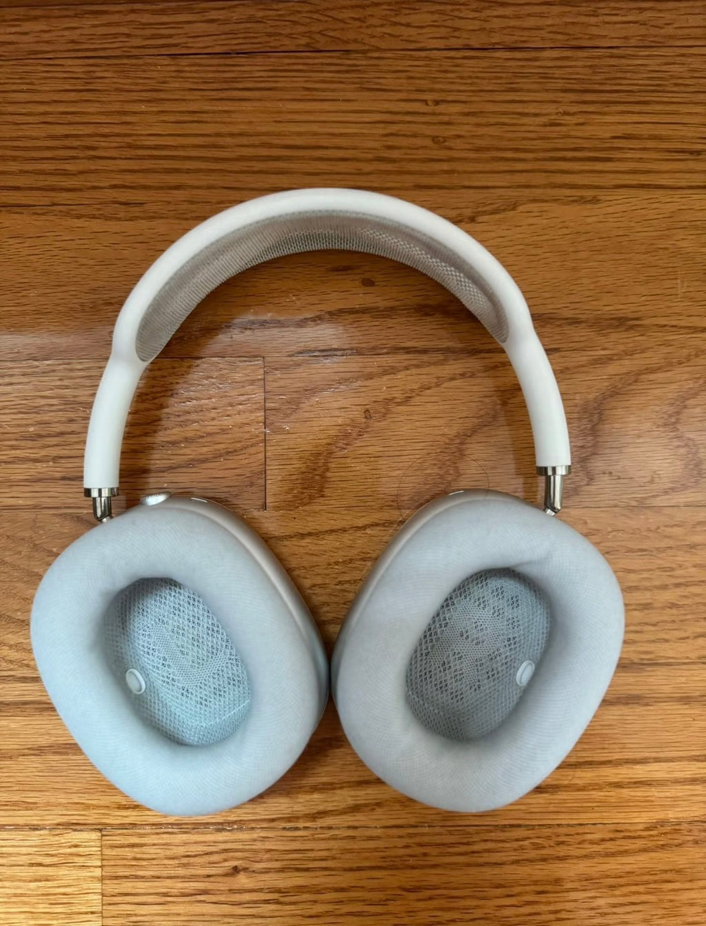 BRAND NEW Apple AirPods Max Wireless Over-Ear Headset - Silver 7V55