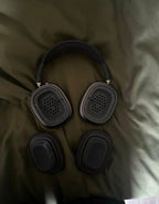 AirPod max black 6S11