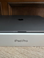 iPad Pro 12.9 inch 3rd Gen Works Perfectly 7O98