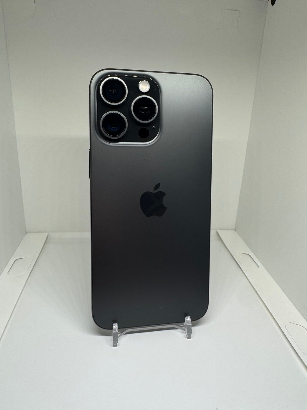 Apple iPhone 15 Pro Max - 256GB - Black Titanium (Unlocked) 9J82