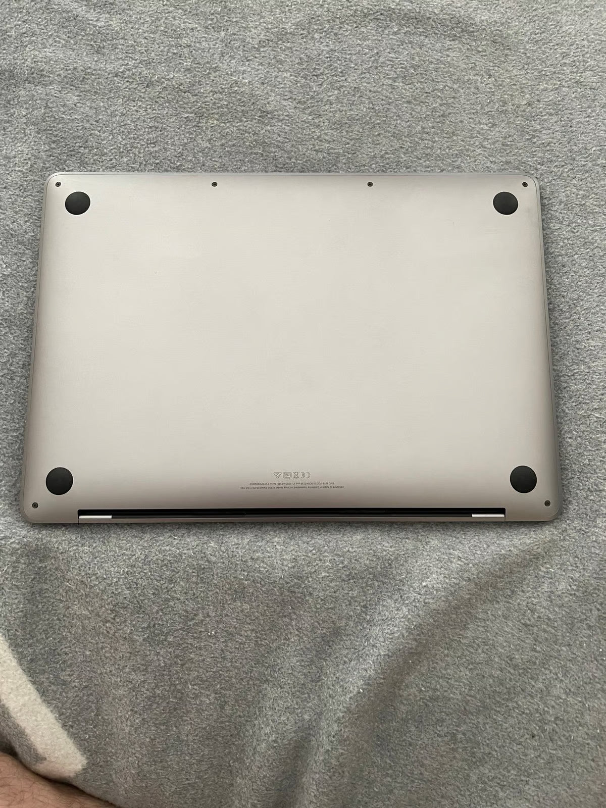 macbook pro m1 13.3 1K65