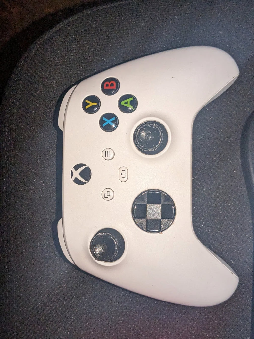 Xbox series S with 2 controllers LIKE NEW (3 months old) 3Z66