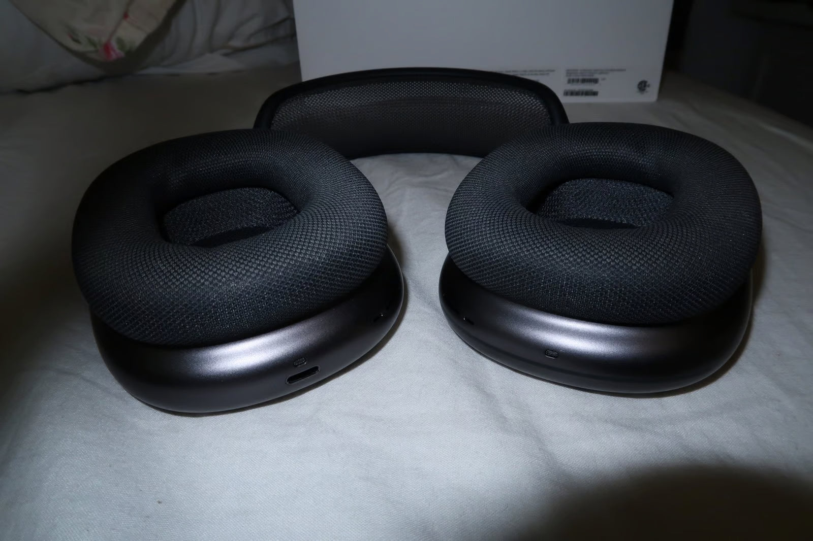 Apple AirPods Max in Space Gray 5N72