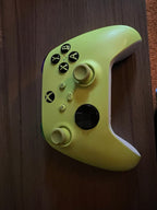 Xbox Series X + controllers 3V25