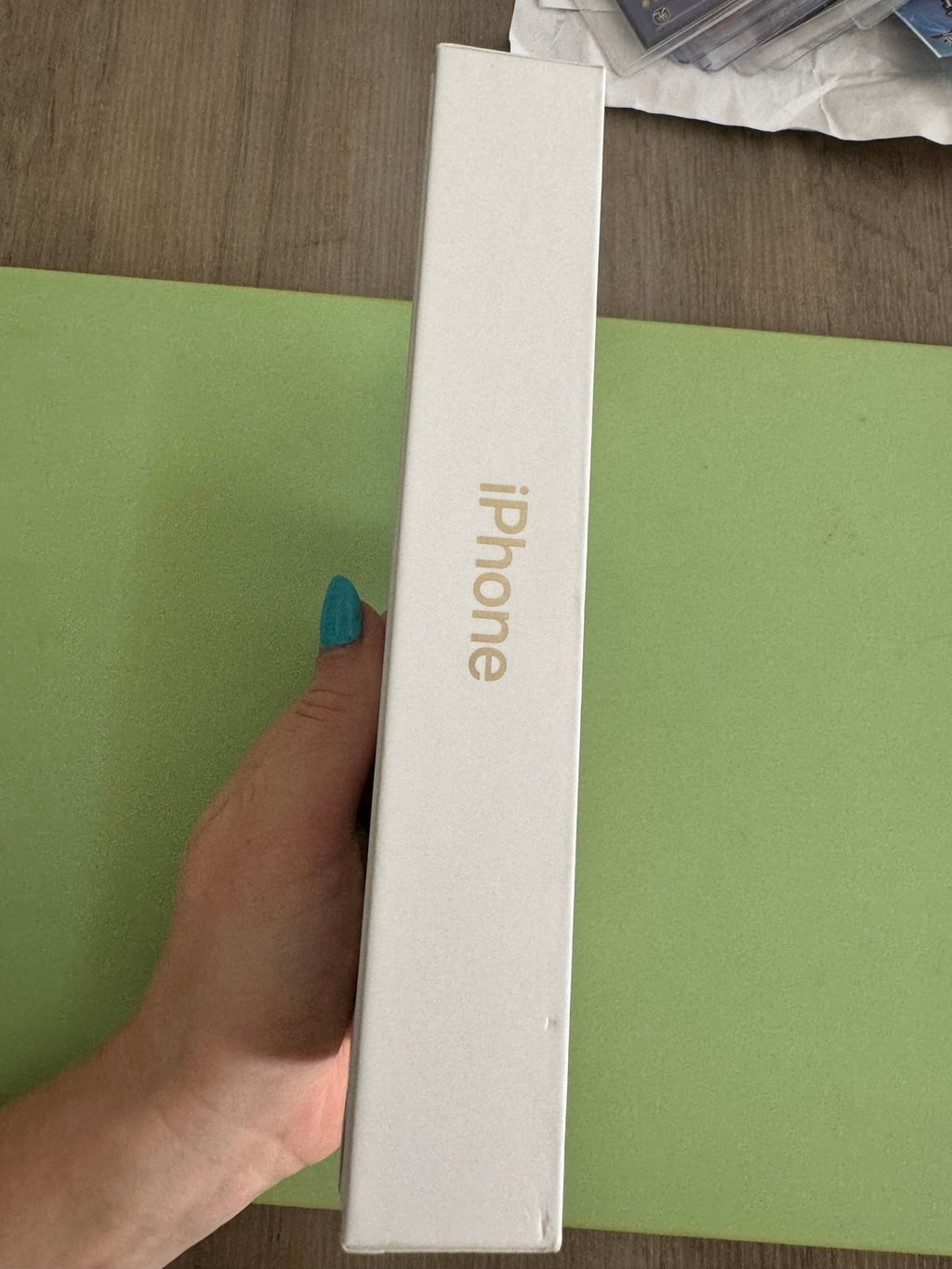 Apple iPhone 14 Pro Max - 512 GB - Gold - Unlocked new 8R27