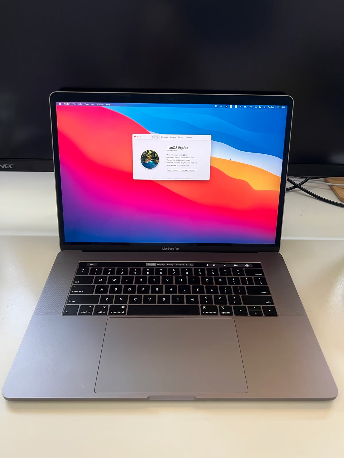 MacBook Pro 15inch corei9 Gray 8L26