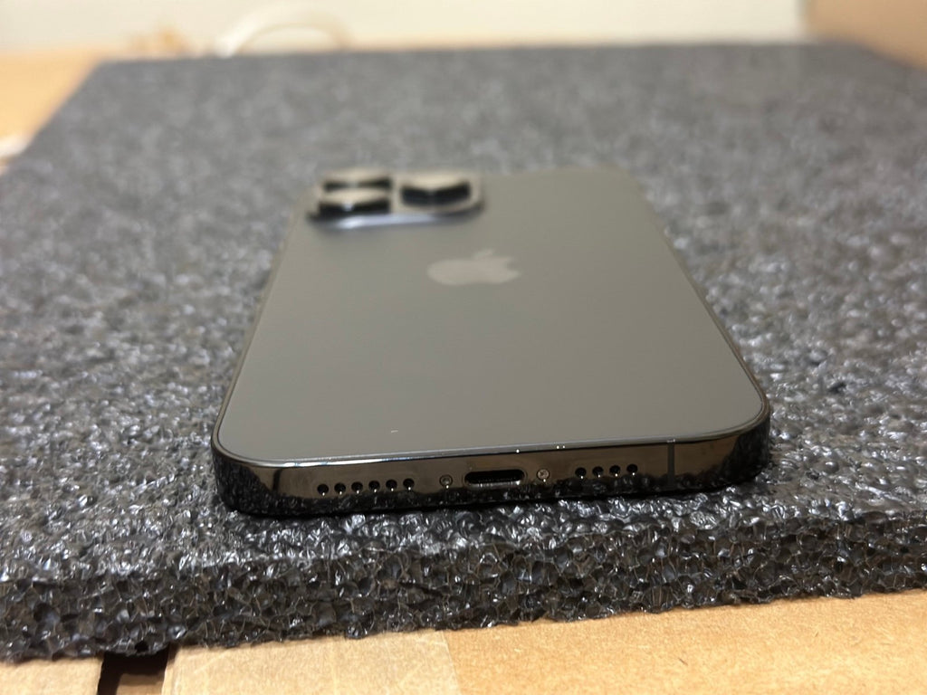Apple iPhone 14 Pro Max 256 GB in Space Black for Unlocked 3B27