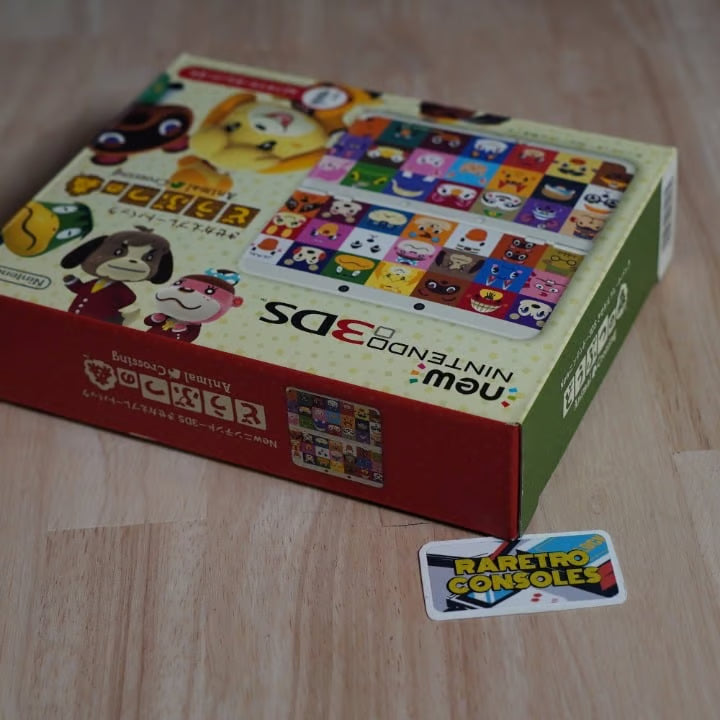 RARE New Nintendo 3DS W/ Animal Crossing No. 68 Plates W/ 32GB, Charger & Games