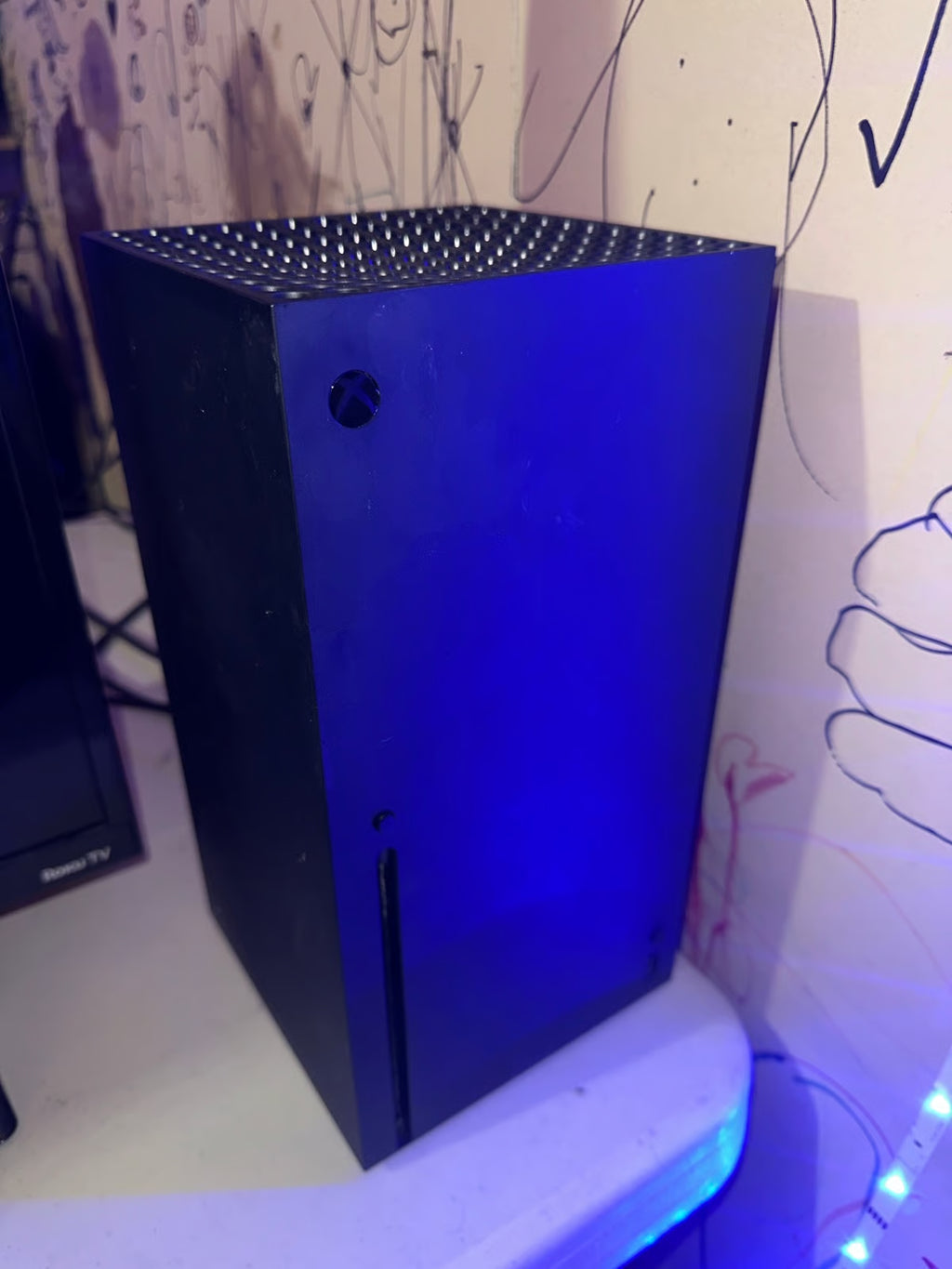 Xbox series X 1TB w/ controller & 2 games MK1 & DYING LIGHT 2 7Z27