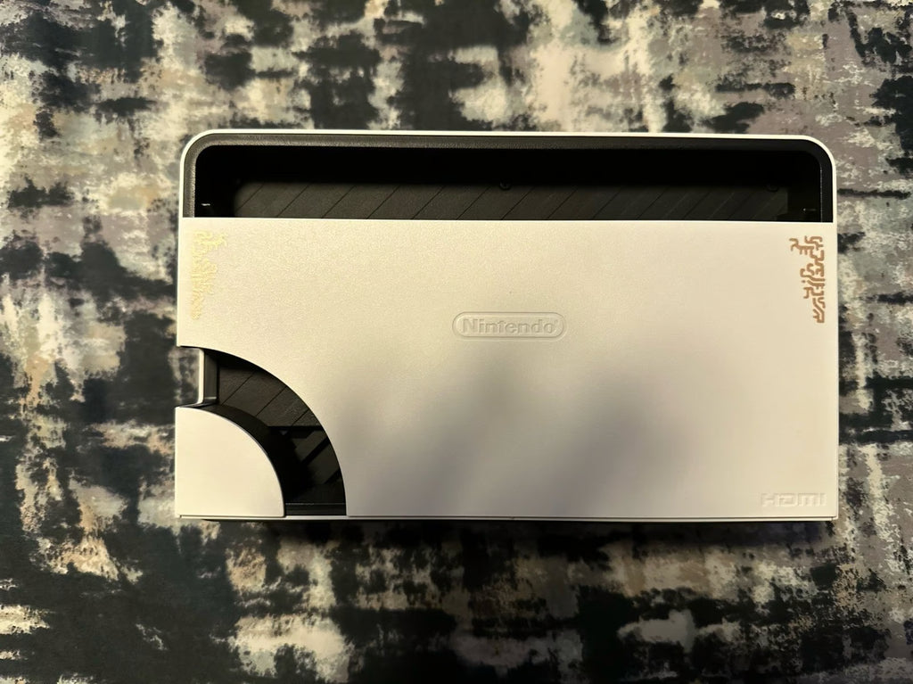 the legend of zelda tears of the kingdom edition Nintendo switch oled 8M79