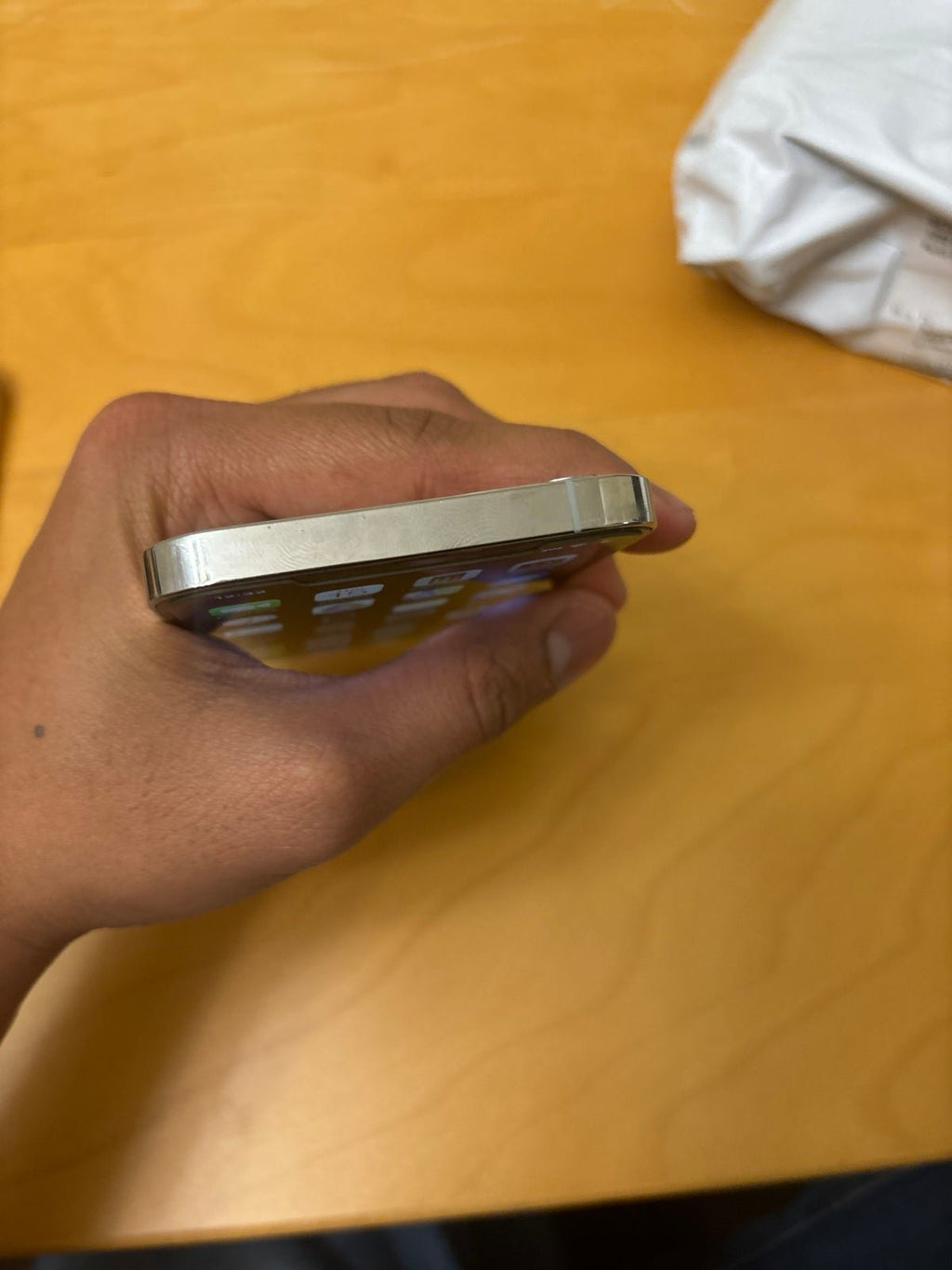 Apple iPhone 12 Pro 256 GB in Silver for AT&T 6N33