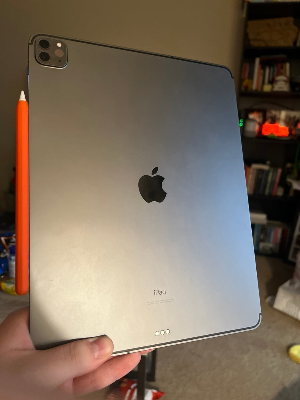 iPad Pro 12.9 4th gen cellular-wifi-512gb- with Magic Keyboard and Apple Pencil 8Y57