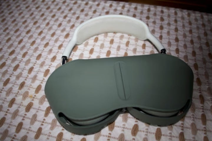 Apple AirPods Max with Smart Case in Green 8P66