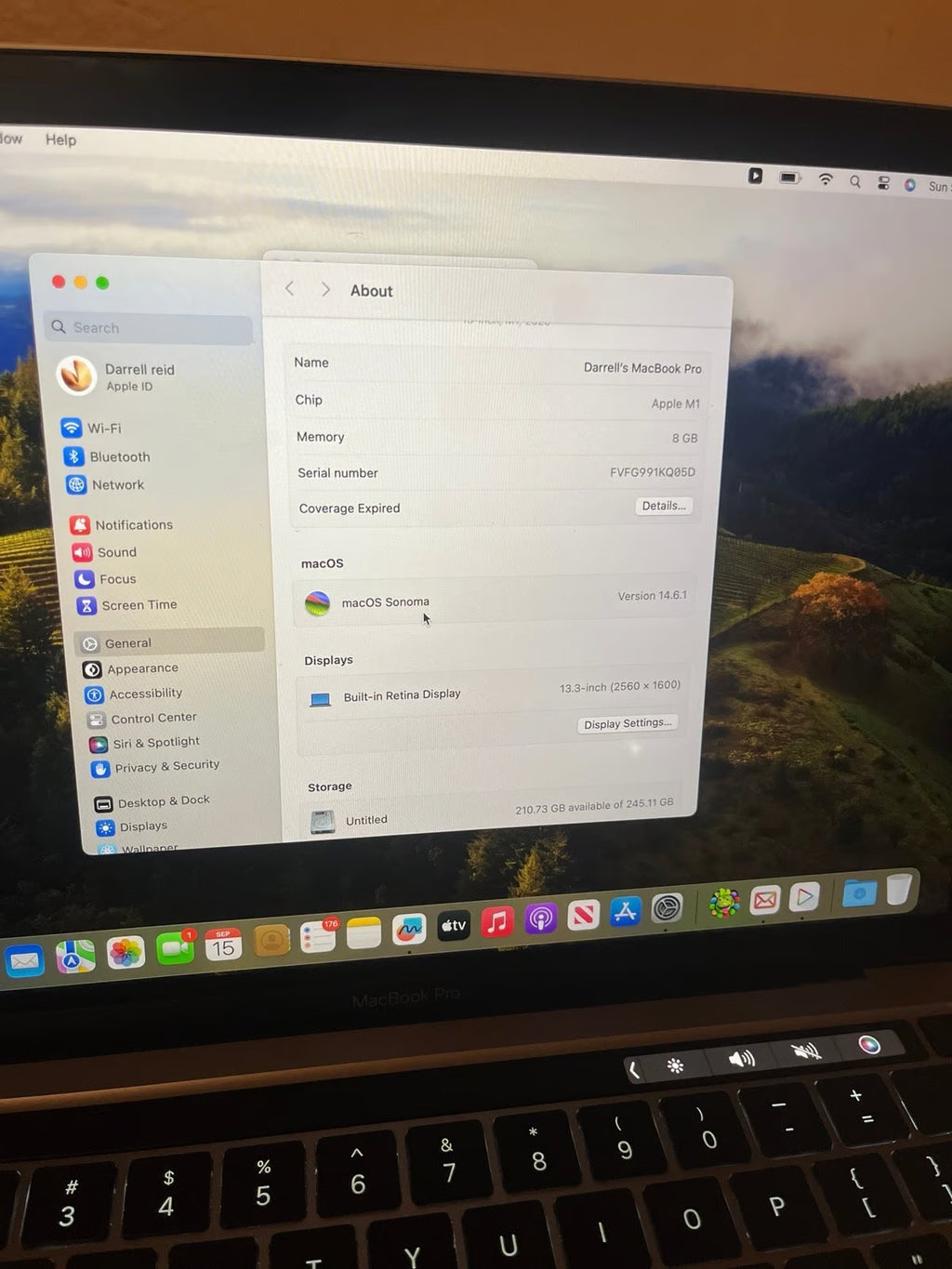 Apple Macbook Pro 13in.  M1 3.2 GHz  256GB SSD 3M53