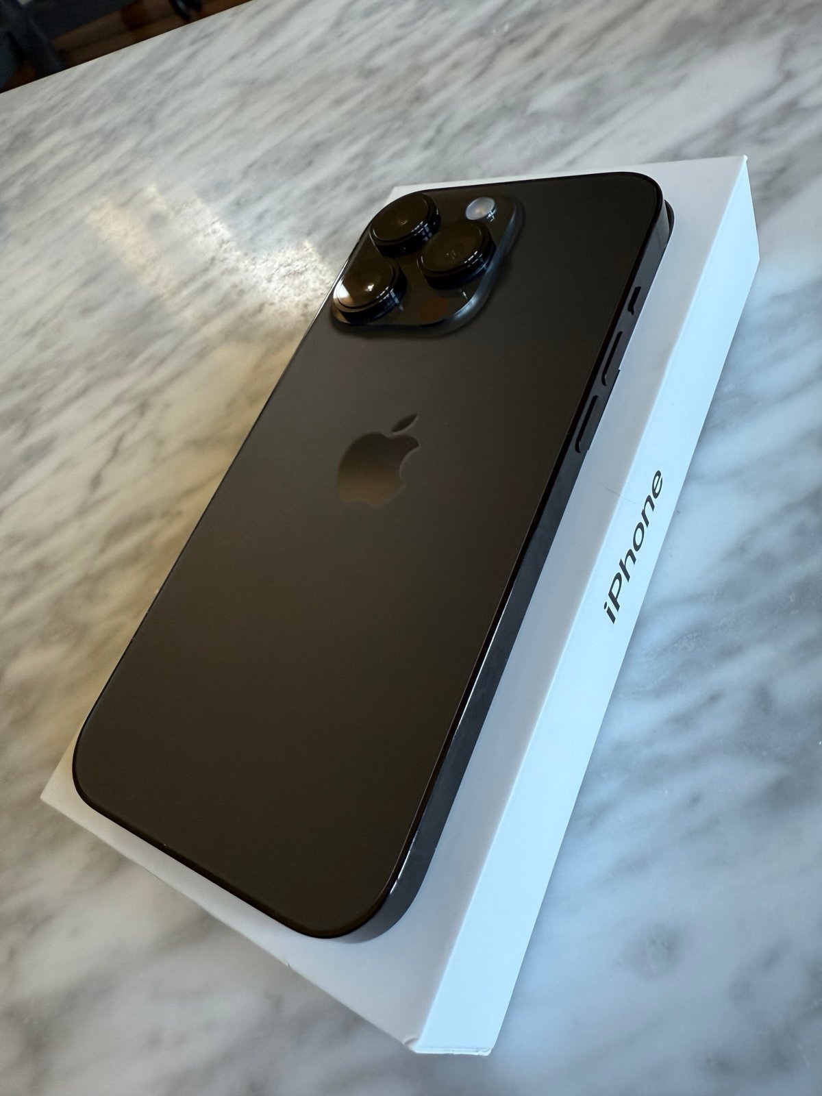 iPhone 14 Pro 256GB 8F19