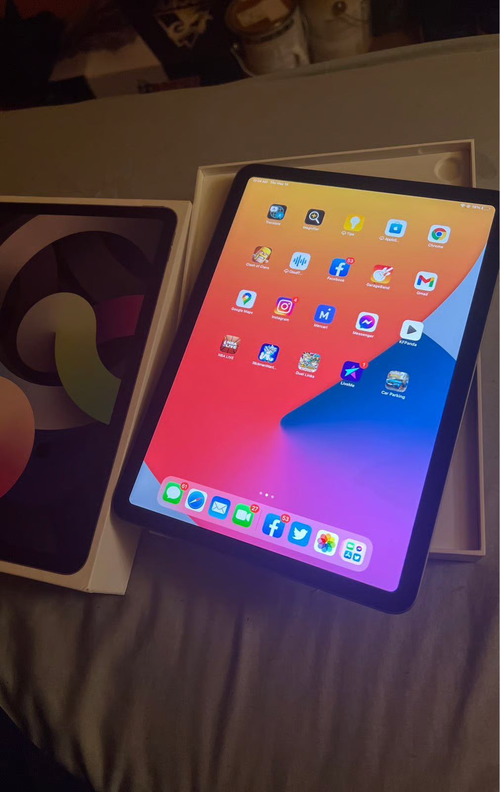 Apple iPad Air 4th Generation 64 GB in Space Gray 9N79