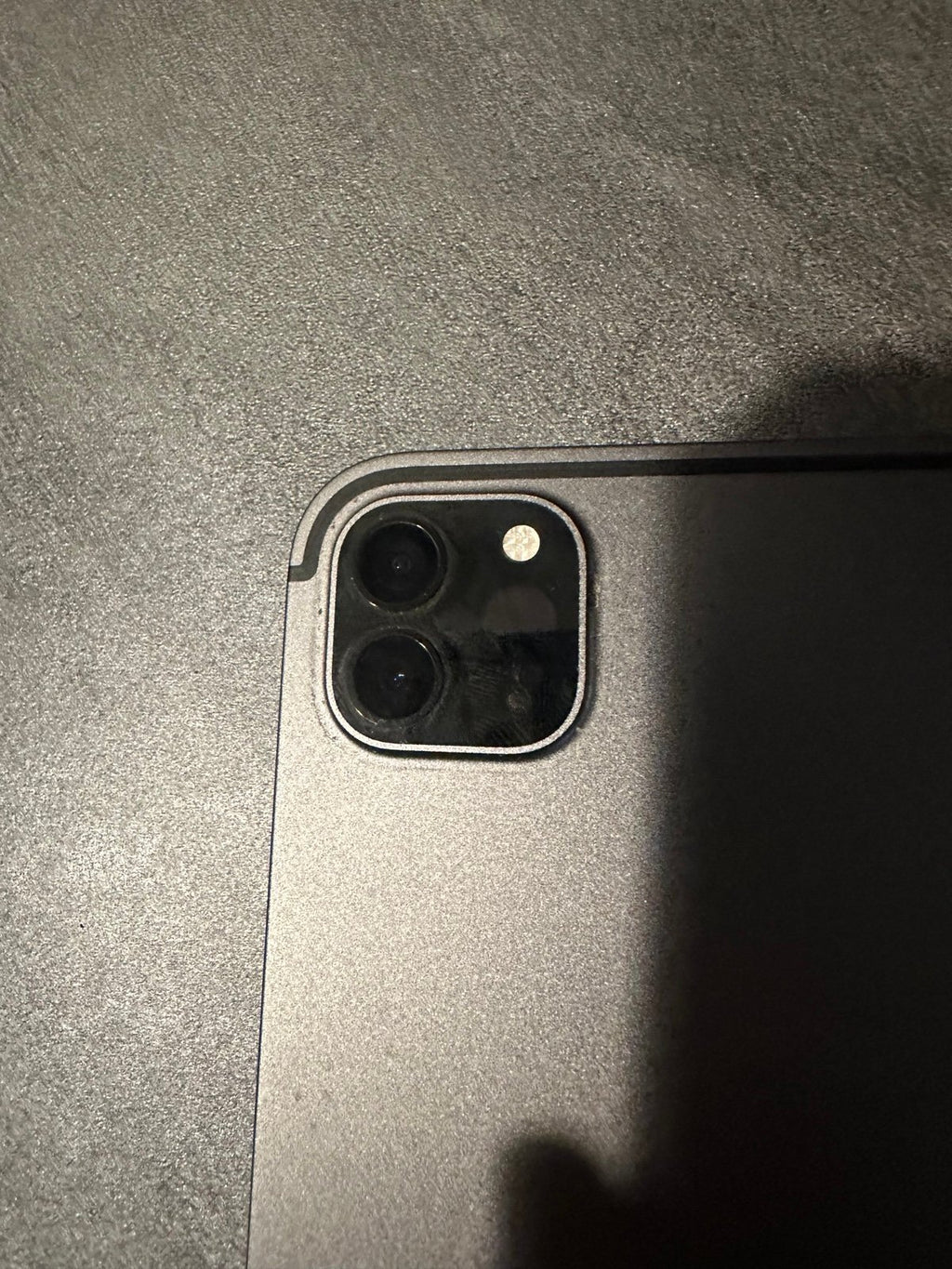 iPad Pro 12.9 inch 256GB (5th Generation) Wi-Fi + Cellular *Unlocked includes Sp 9K88