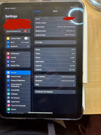 Apple iPad Air 5th Generation 64 GB in Purple *Wifi 3B65