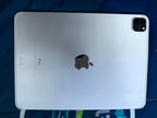 Apple IPad pro 11in 2nd generation 256gb Cellular + Wifi Unlocked 7Q61