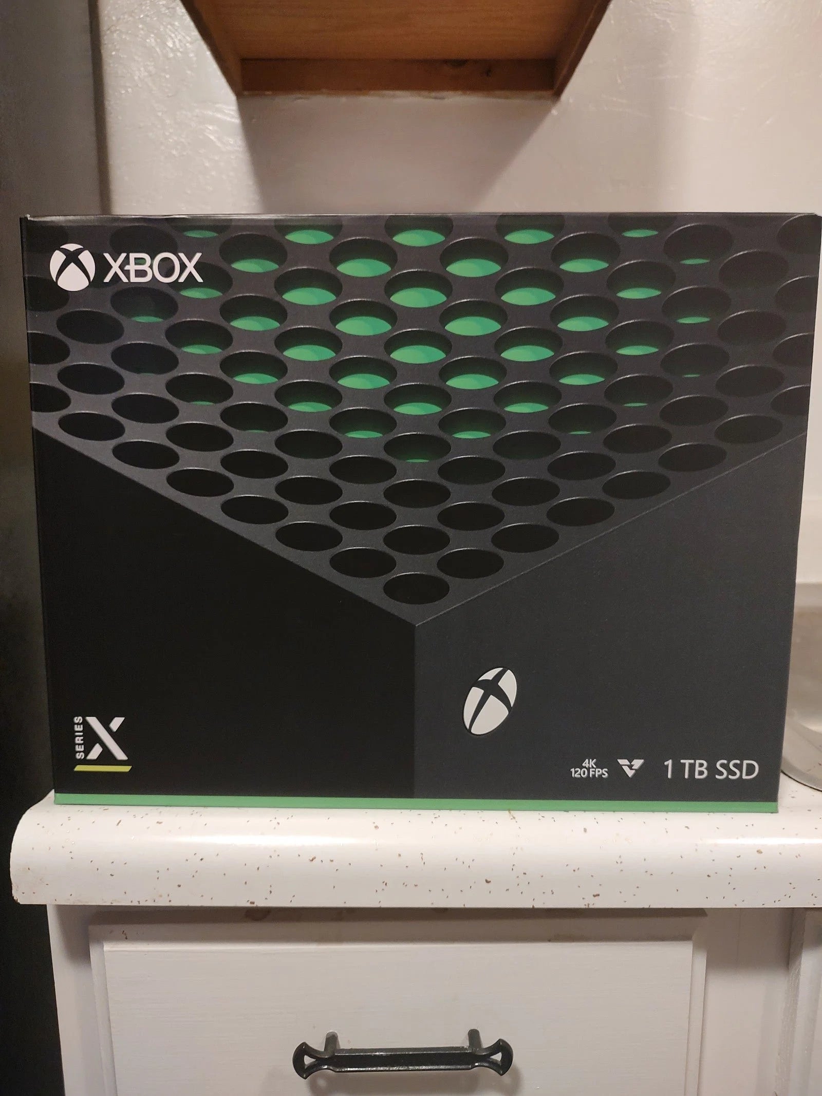 Xbox Series x console 6L61