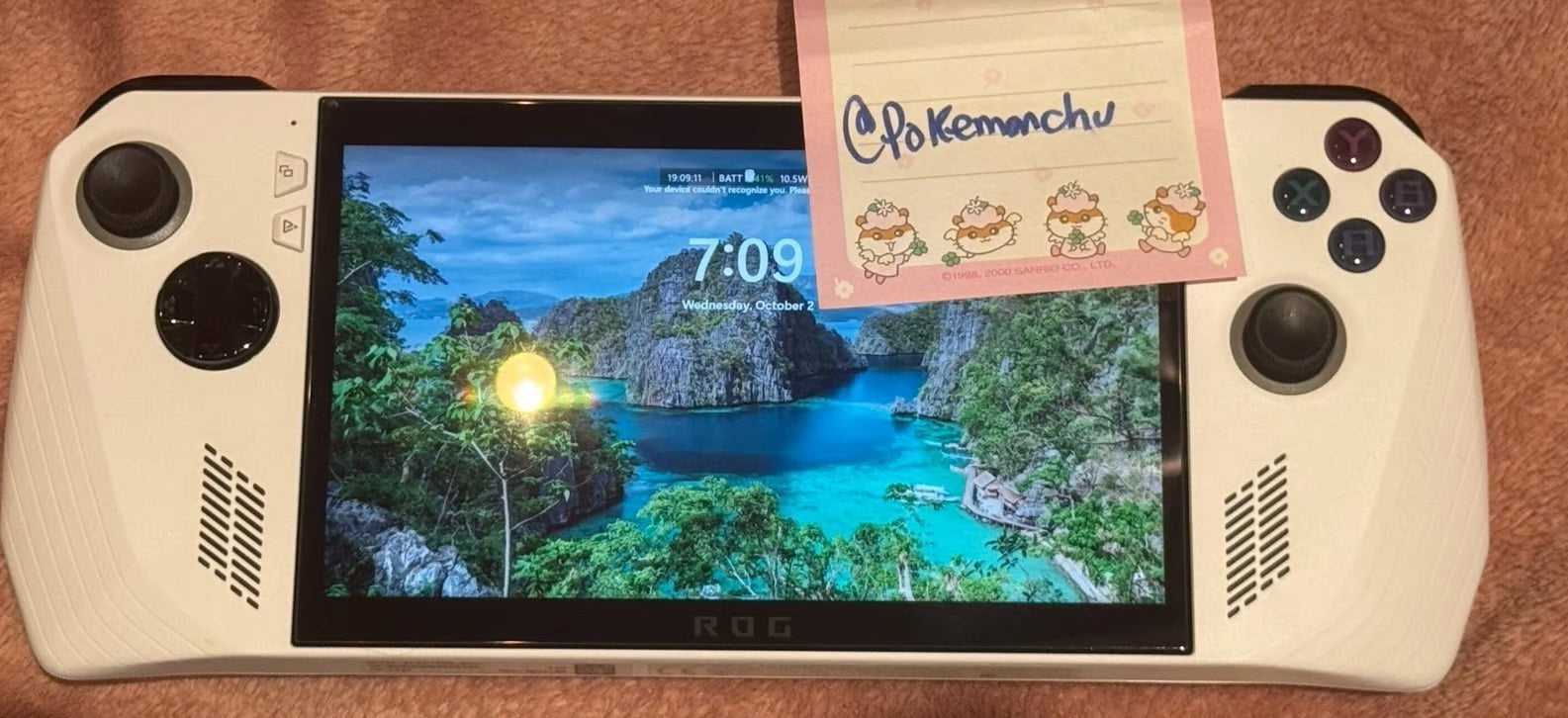 ASUS - ROG Ally 7"" 120Hz FHD 1080p Gaming Handheld - AMD Ryzen Z1 Extreme Proces 8T67