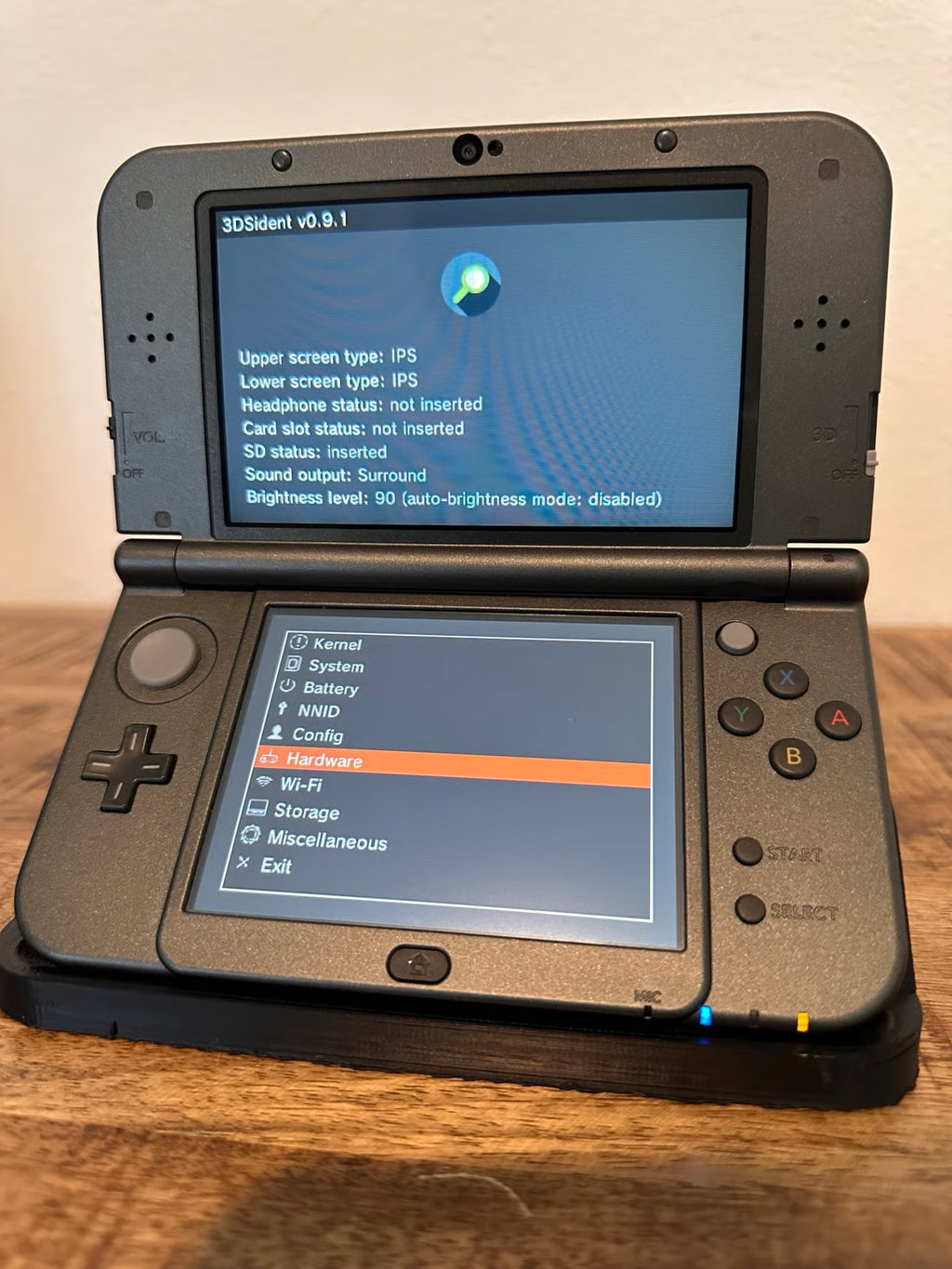 DUAL IPS New Nintendo 3DS XL - Metallic Gray - Comes W/ 128 GB and 3000+ Games