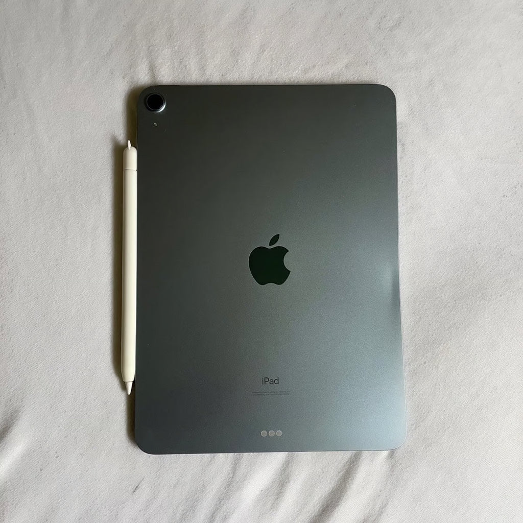 Apple iPad Air (4th Generation) with Apple Pencil Bundle 2E55