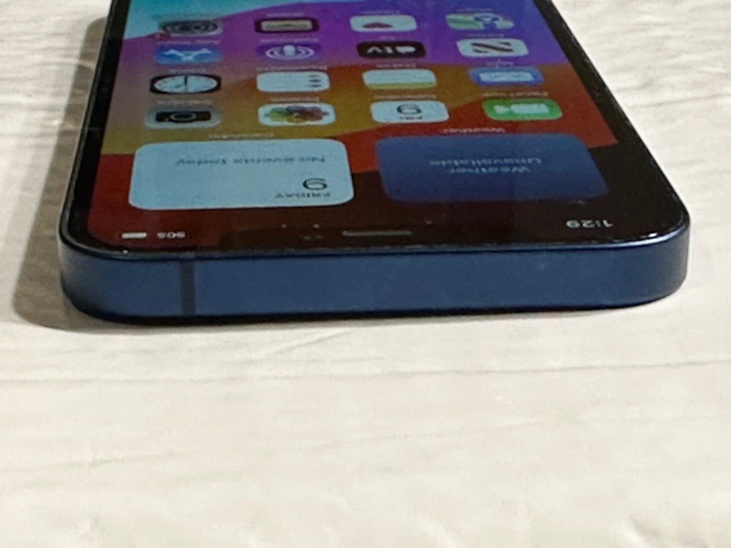 iPhone 12 64 GB Unlocked 85% Battery Health 5M65