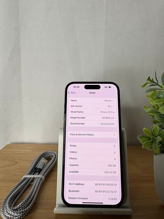 Apple iPhone 15 Pro 256GB in Black Titanium for Unlocked 6B28