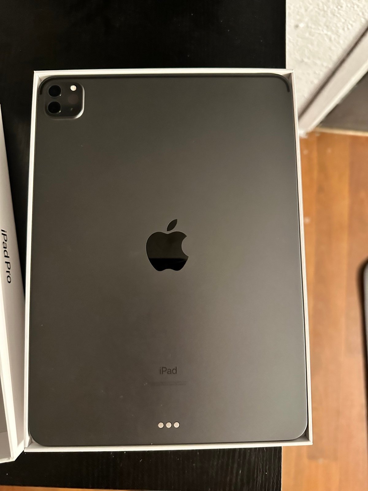 iPad Pro 3rd generation Space Gray 2O78