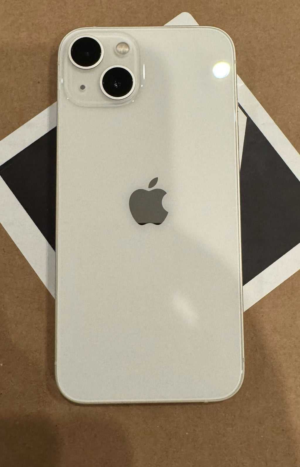 Apple iPhone 13 128 GB in White - iCloud & Carrier Unlocked 3S78