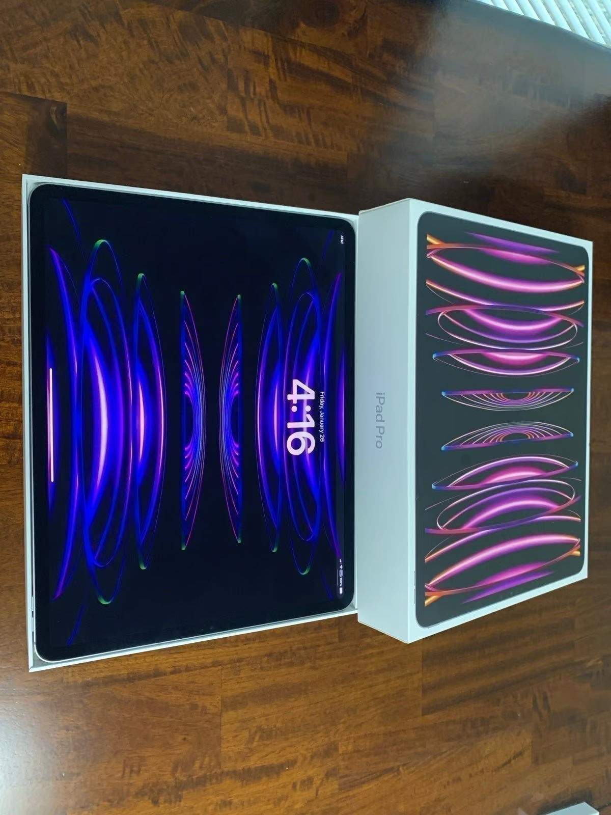 Apple iPad Pro 12.9 inch 6th Generation 128 GB in Space Gray 9P53