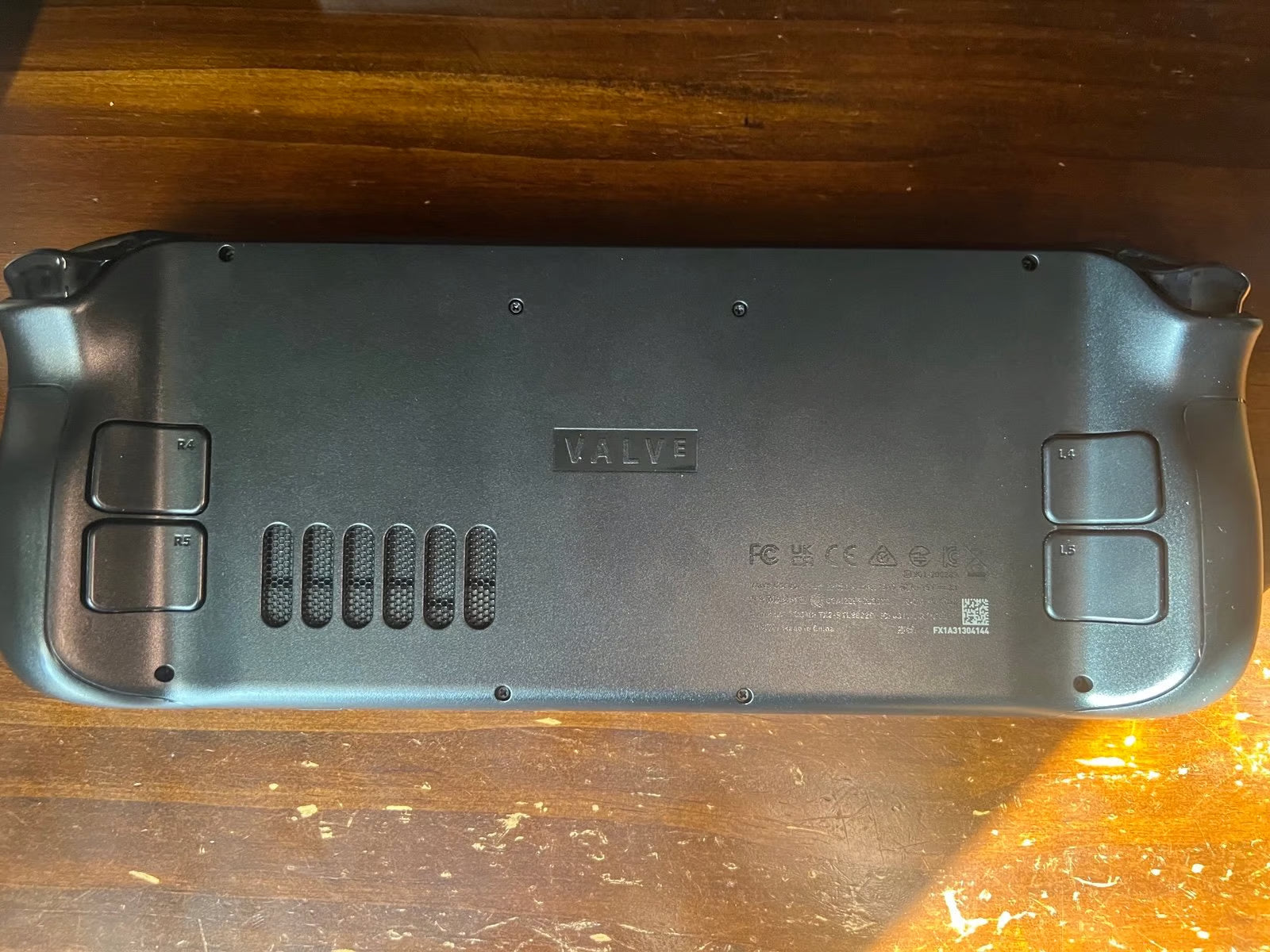 Steam Deck LCD 64GB Model + Samsung 512 GB microSD 3X17