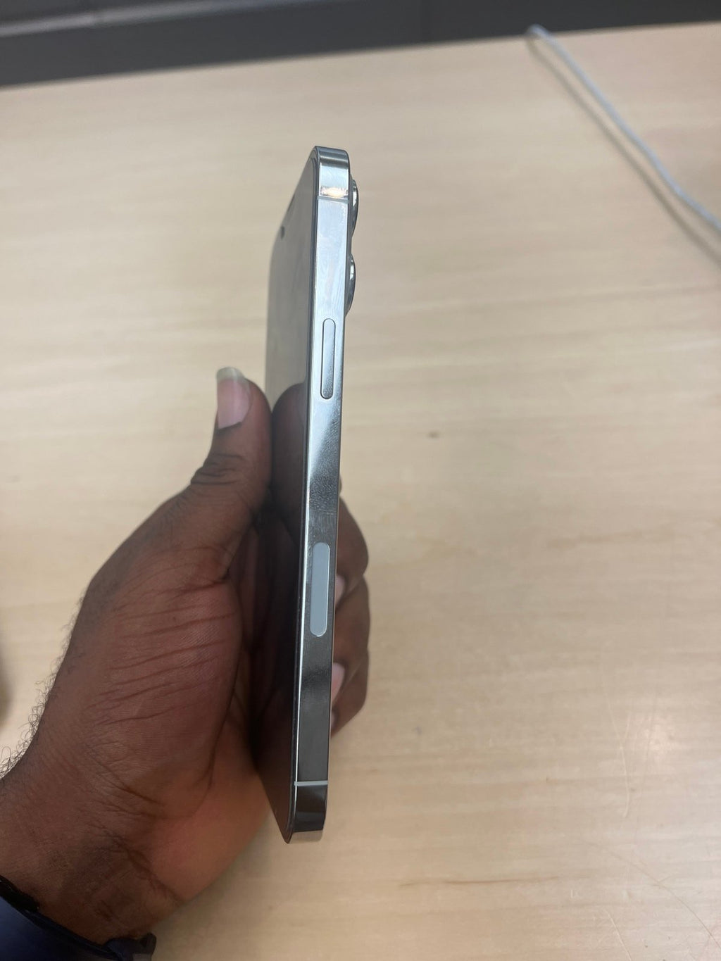 iphone13 pro max phone unlocked 2O62