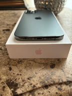 Apple iPhone 12 Pro Max 128 GB in Graphite 6M73