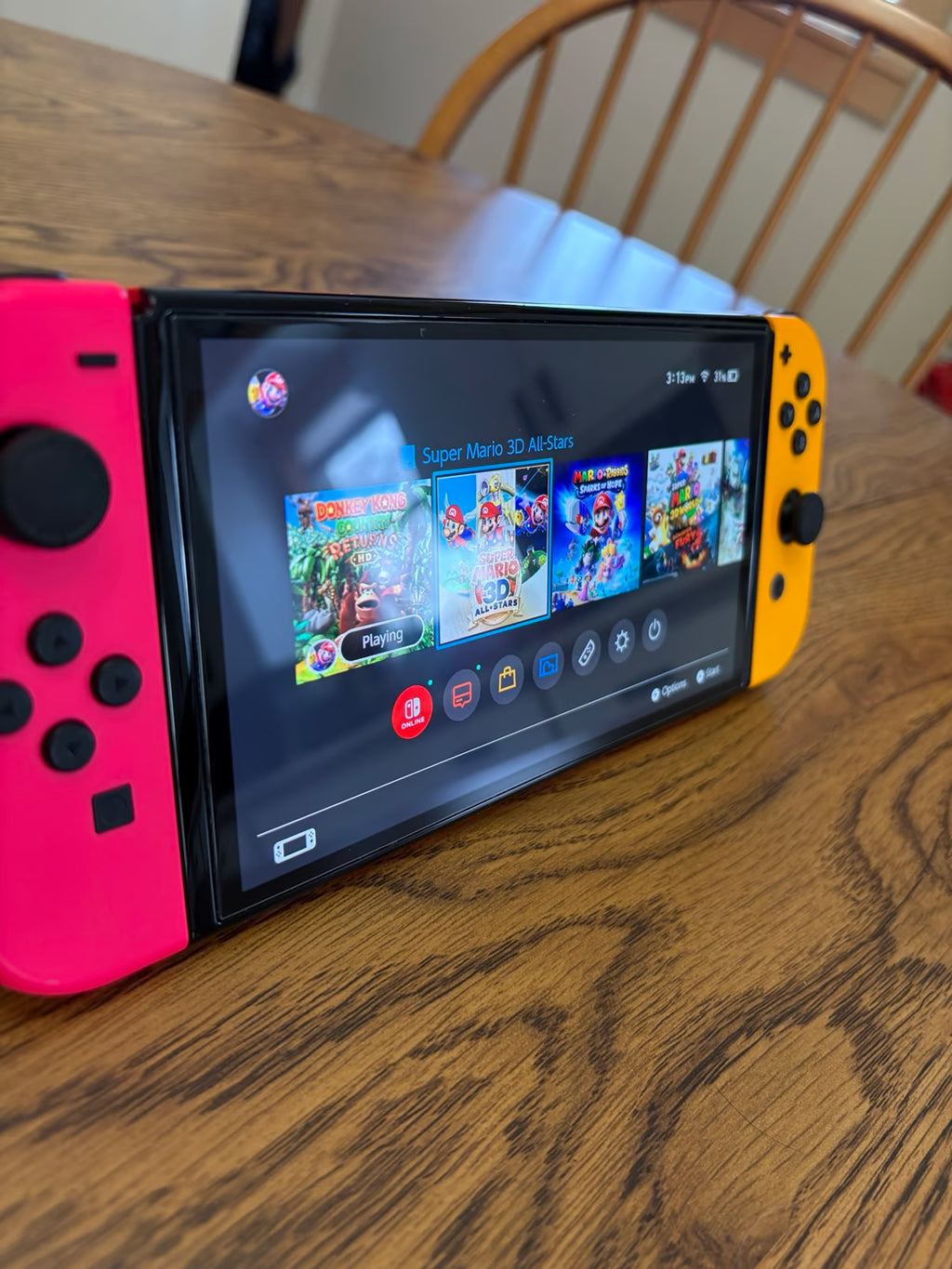 Nintendo Switch 8W23