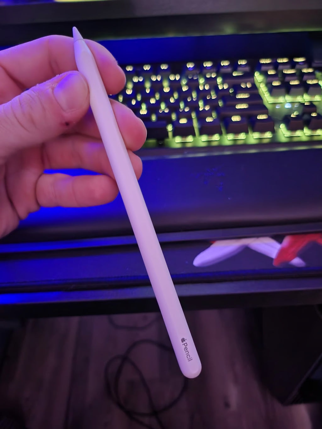 ipad pro 4th generation with Magic Keyboard and Apple Pencil 2 5R76