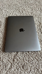 Apple Macbook Pro A2338 13in.  M1 3.2 GHz  256GB SSD 8N51