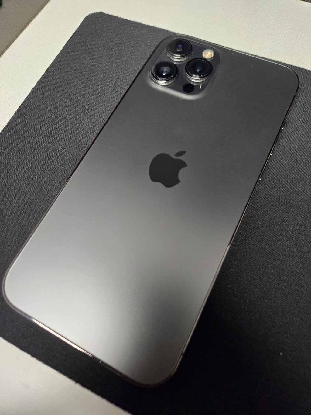 Apple iPhone 12 Pro Max 128 GB in Graphite for Unlocked 1G67